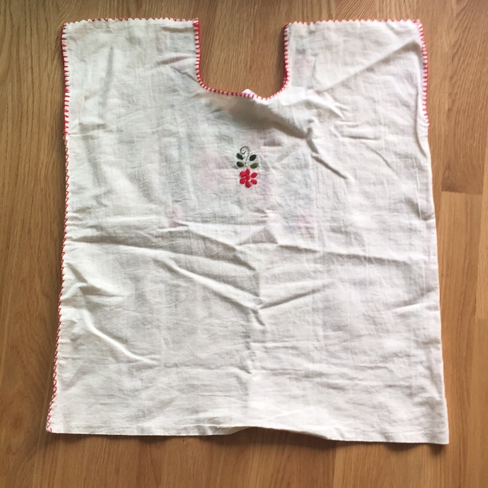 Embroidered shirt - Picture 2 of 2